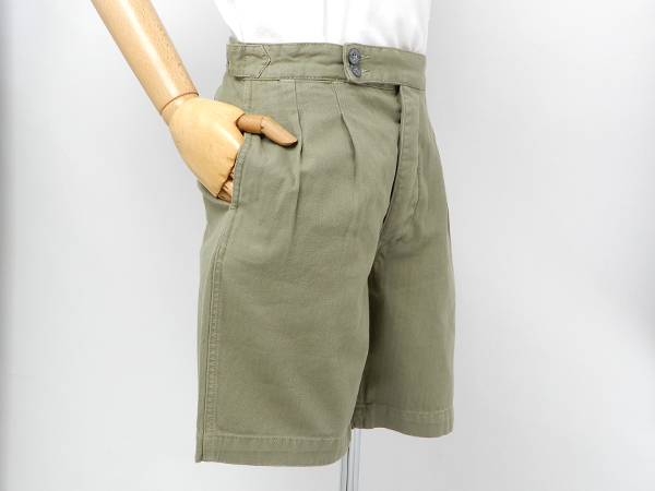 ナイジェルケーボン(NIGEL CABOURN)のプリーツショーツ - ヘリンボーン